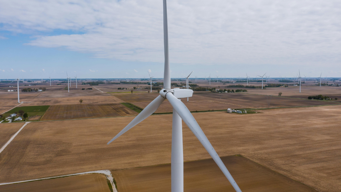 Guide to Wind Turbines: Technical Considerations and Insights