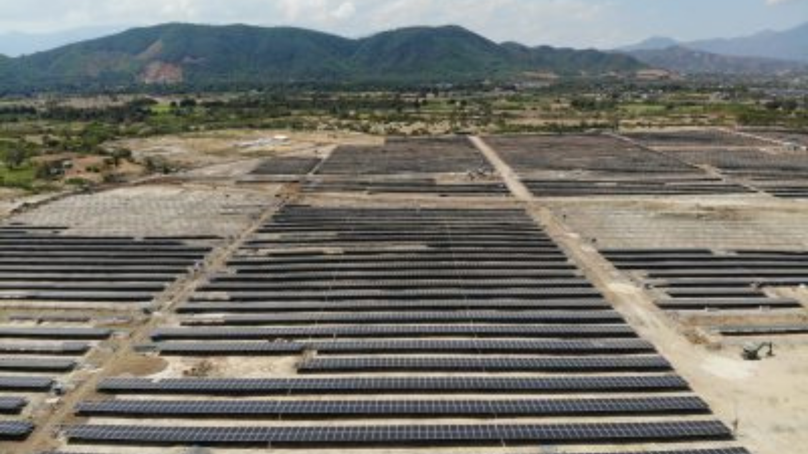 SJVN Green achieves COD for 1,000 MW Bikaner solar project