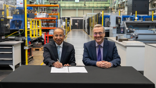 Tata Power and University of Warwick representatives sign MoU for new energy research collaboration