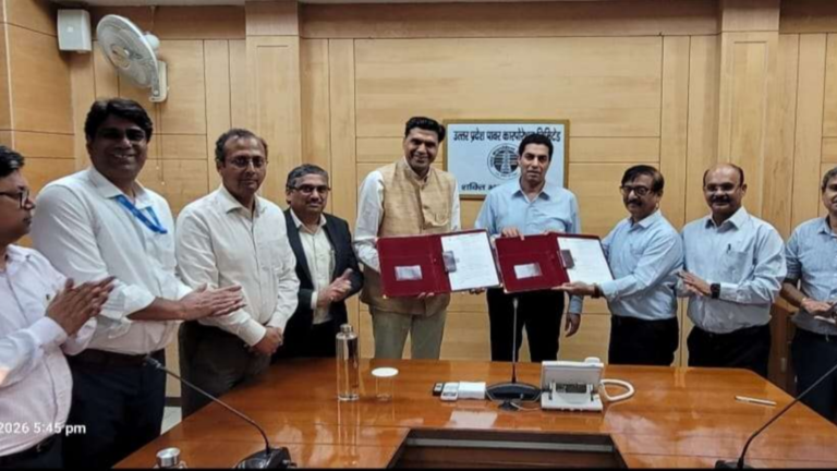 Officials from NTPC, UPRVUNL and MUNPL exchange documents after signing the supplementary joint venture agreement for Meja Stage-II expansion in Lucknow.