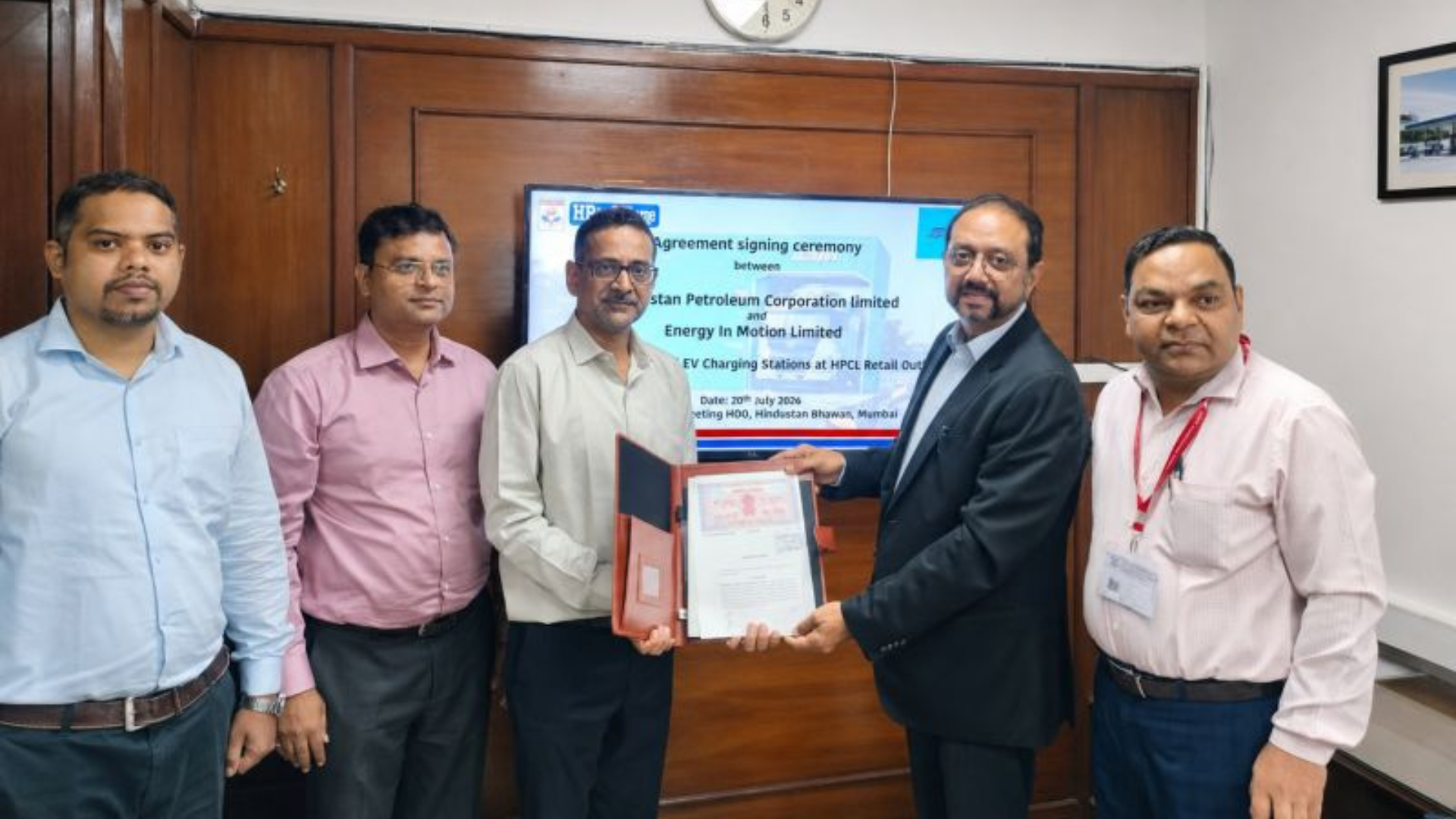 Representatives of Energy In Motion Limited and HPCL at the agreement signing ceremony for EV charging infrastructure at HPCL retail outlets.