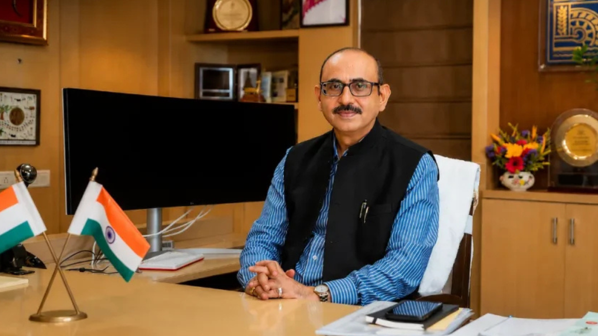Shri Rajesh Pandey, IAS